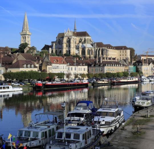 Meuble De Tourisme La Maison D'Orgy Chevannes  Bagian luar foto